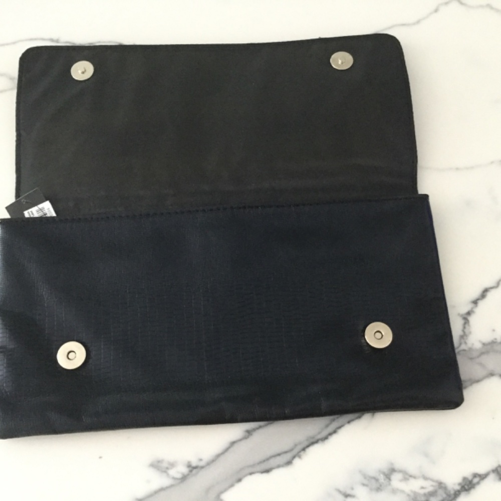 Black clutch handbag - Picture 3 of 4